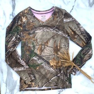 Real tree camo long sleeve top